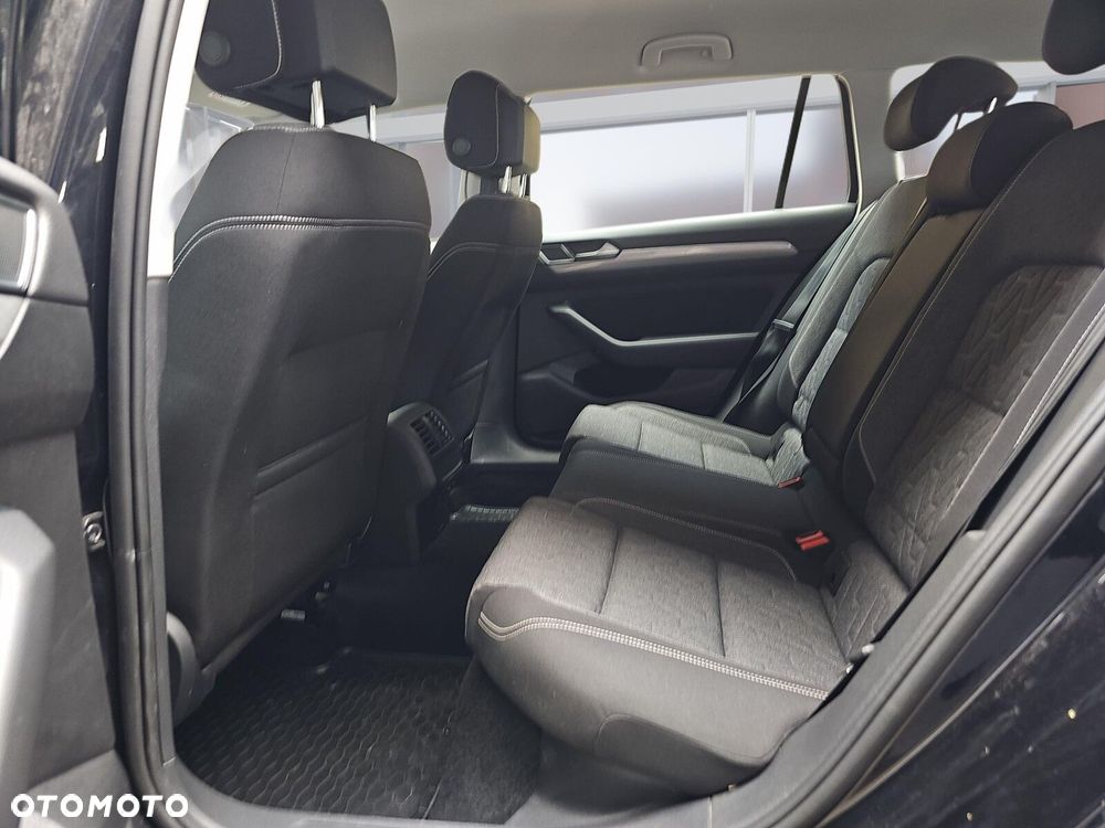 Volkswagen Passat Variant 1.5 TSI EVO Business DSG - 10