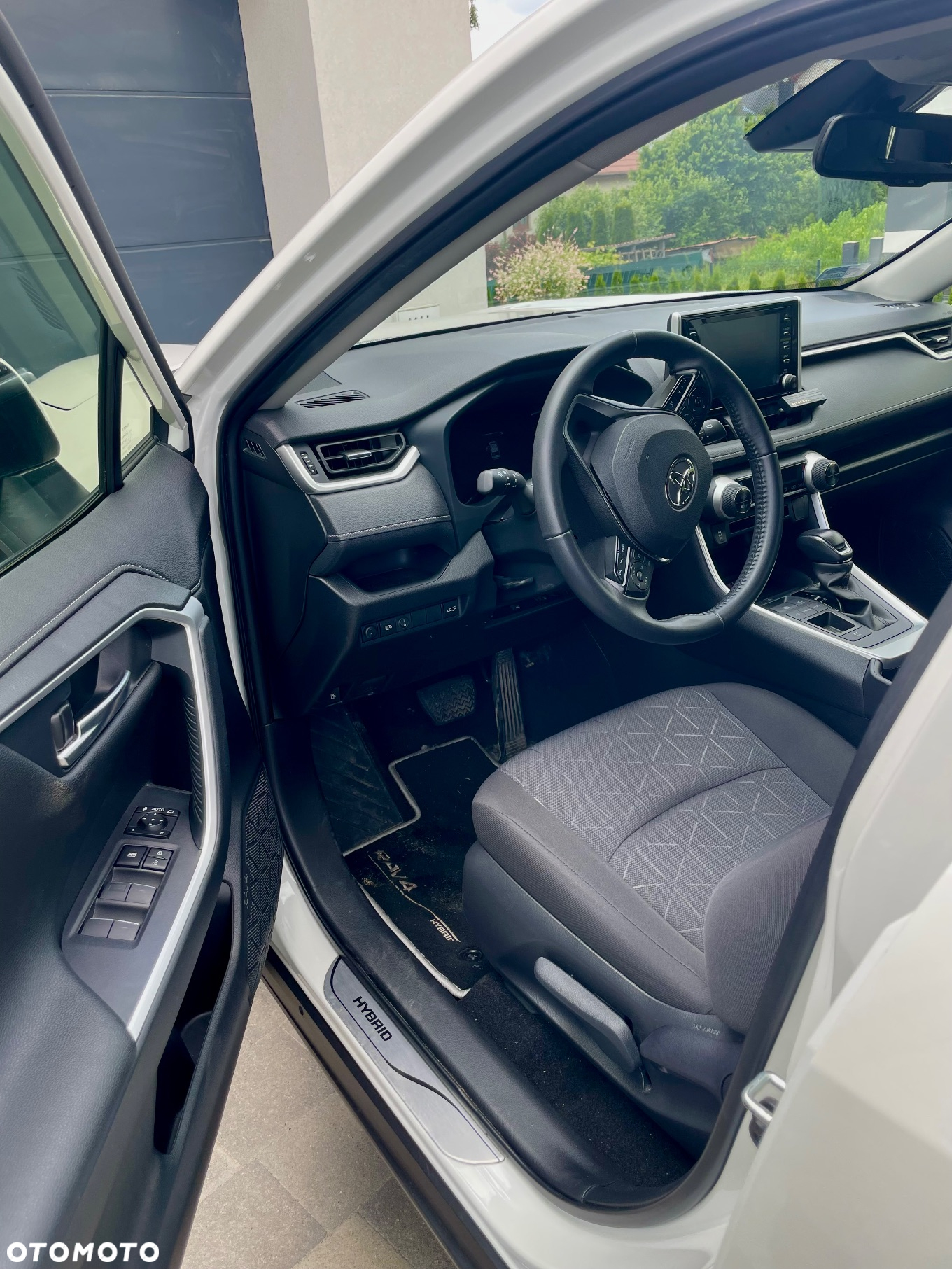 Toyota RAV4 - 11
