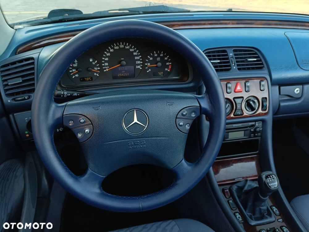 Mercedes-Benz CLK 200 - 9