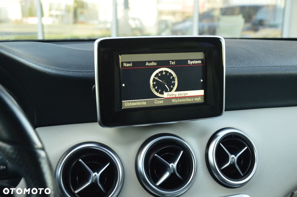 Mercedes-Benz Klasa A 250 4Matic 7G-DCT - 16