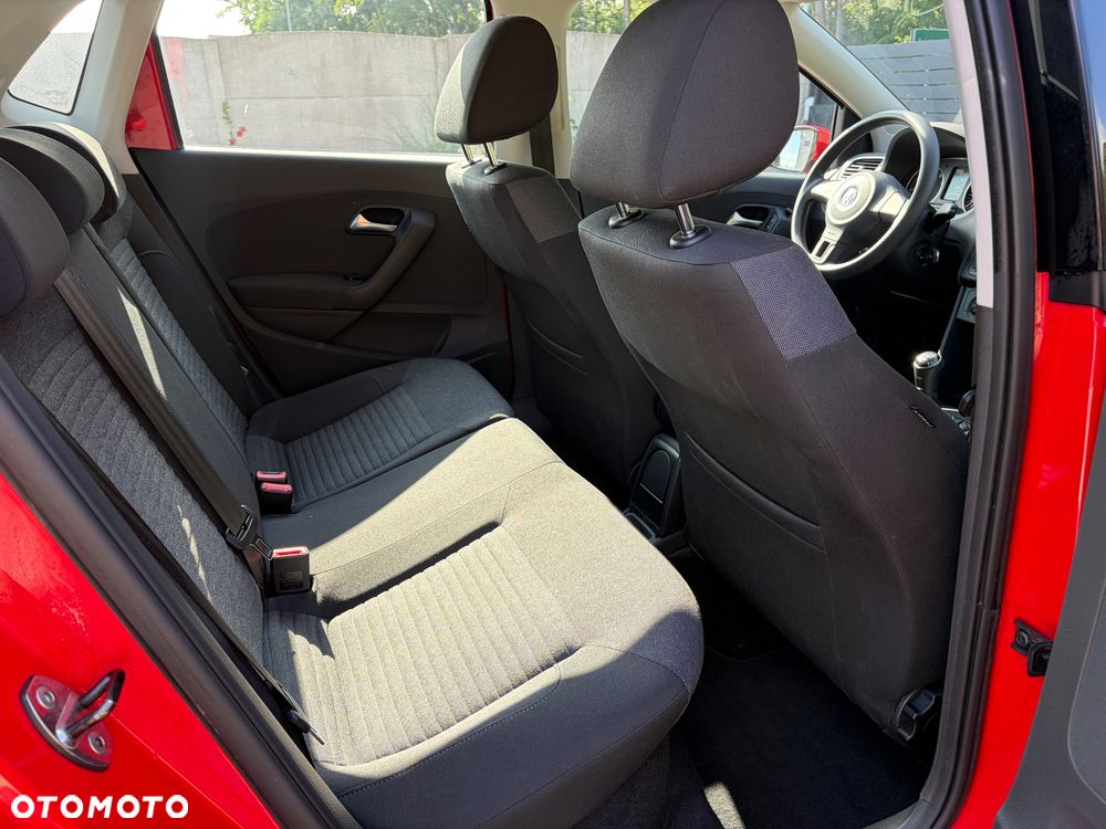 Volkswagen Polo 1.4 16V Comfortline - 17