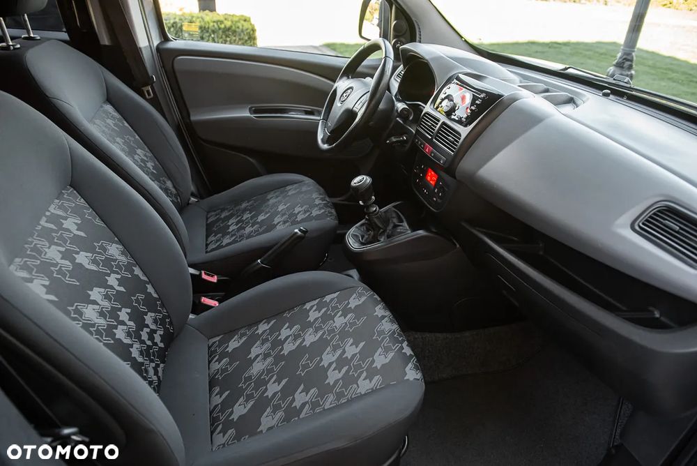 Opel Combo - 27