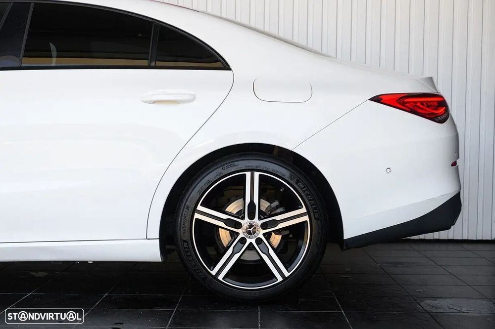 Mercedes-Benz CLA 180 d Style Aut. - 18