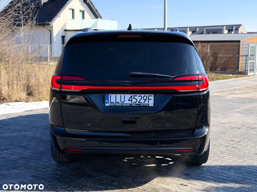 Chrysler Pacifica - 7