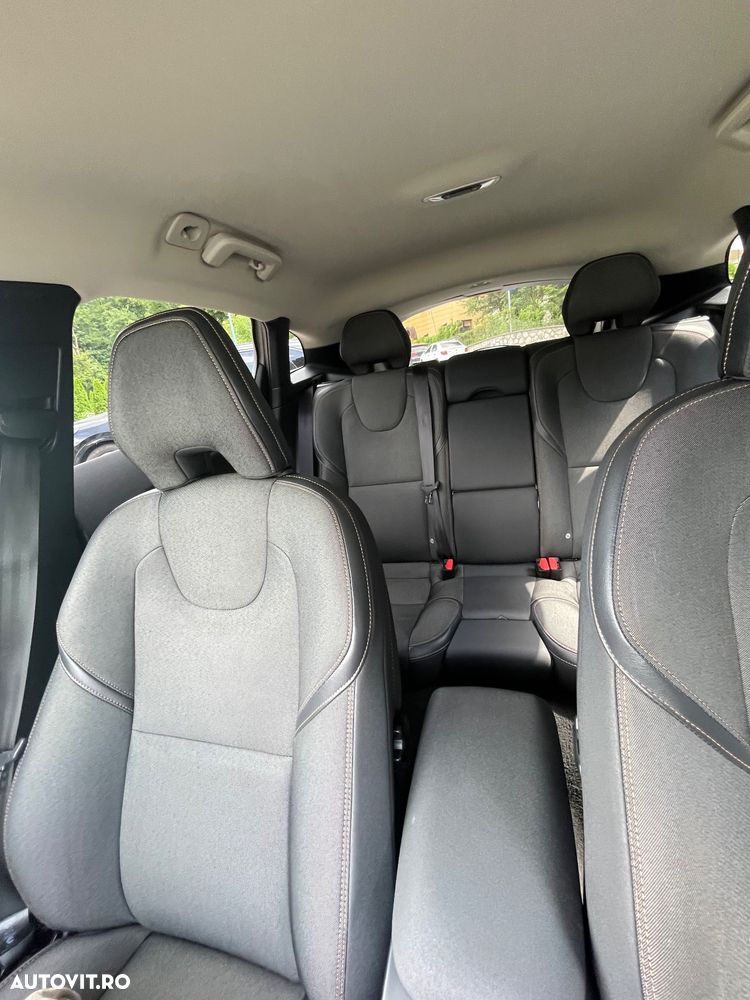 Volvo V40 D2 Aut. Momentum - 6