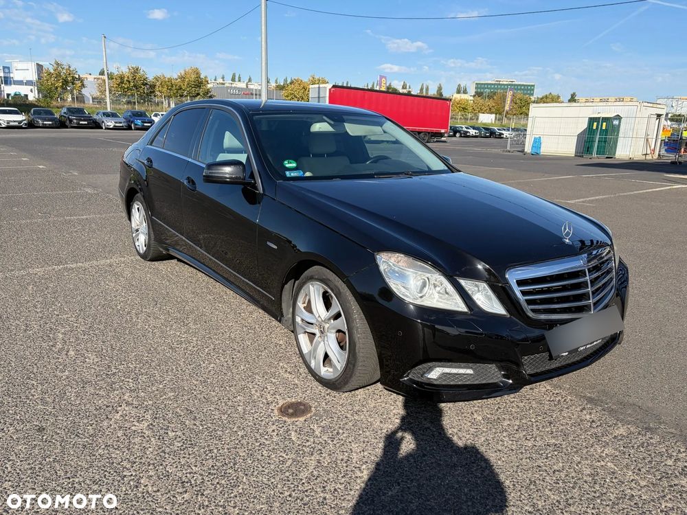 Mercedes-Benz Klasa E 350 CDI DPF 4Matic BlueEFFICIENCY 7G-TRONIC Avantgarde - 11