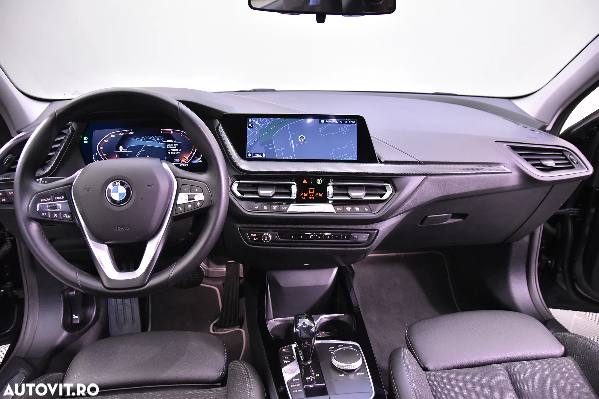 BMW Seria 1 118i Aut. - 9