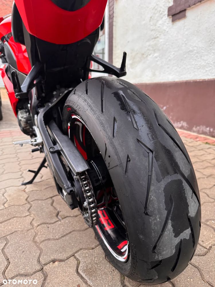 Honda CBR - 6