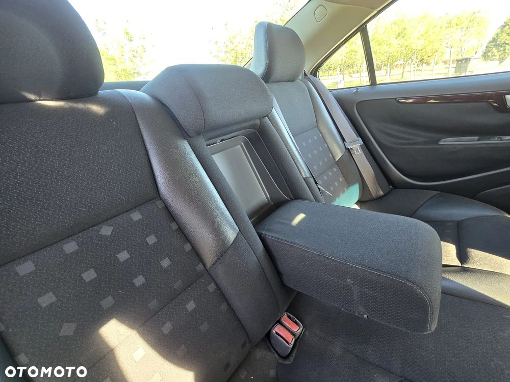 Volvo S60 2.4 - 10