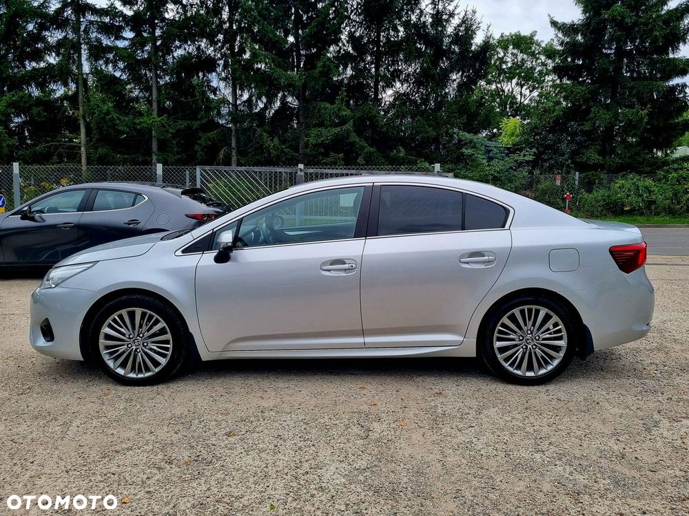 Toyota Avensis 1.8 Style - 8