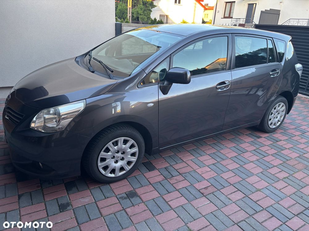 Toyota Verso 2.0 D-4D - 3