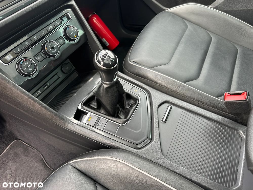 Volkswagen Tiguan - 19