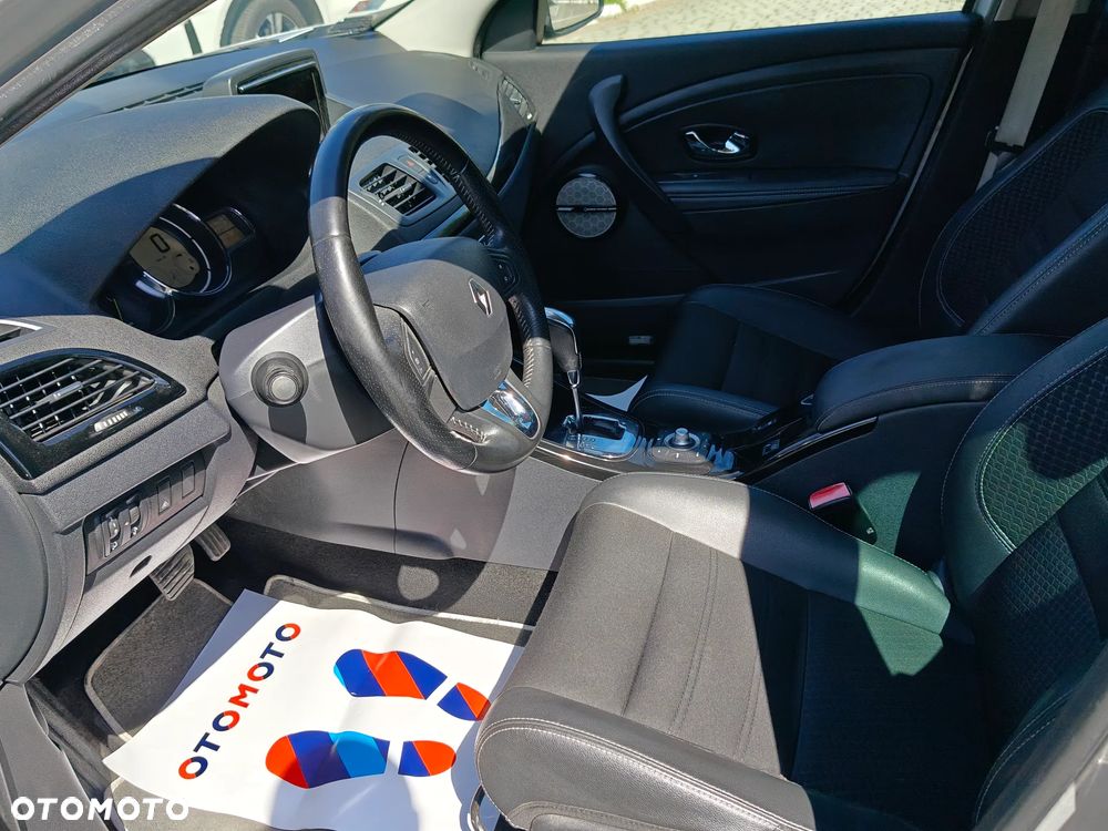 Renault Megane TCe 130 EDC Bose Edition - 10