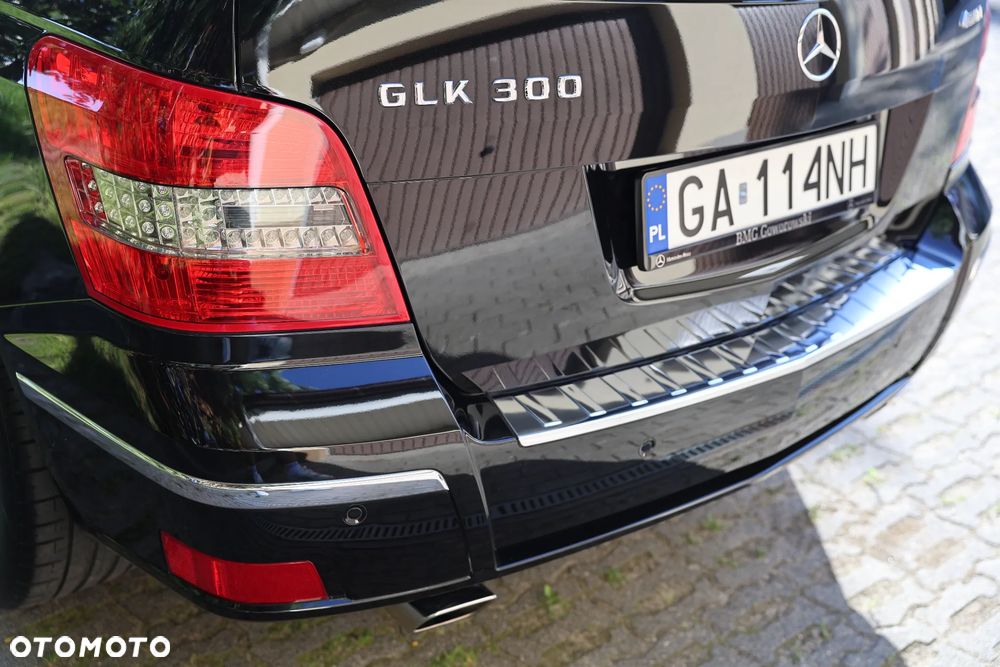 Mercedes-Benz GLK 300 4Matic 7G-TRONIC SPORT EDITION - 14