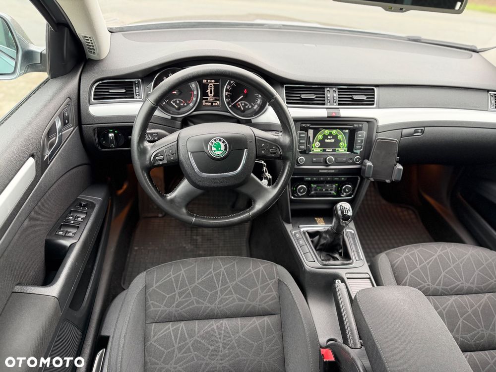 Skoda Superb 2.0 TDI 4x4 Elegance - 23