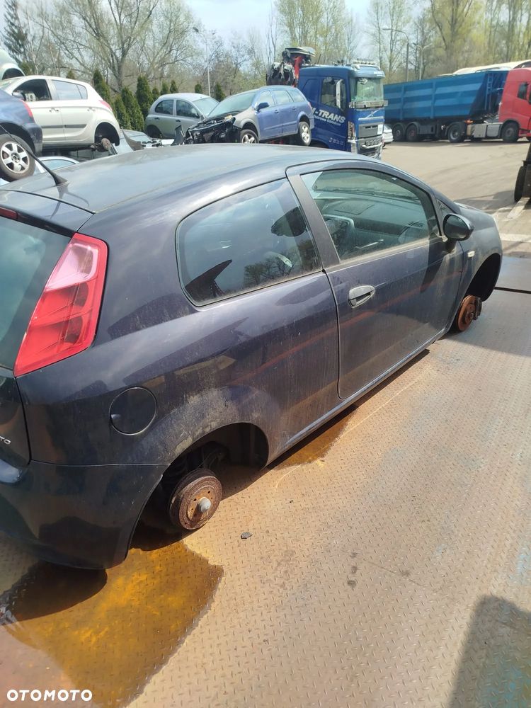 Fiat Grande Punto na części. - 8