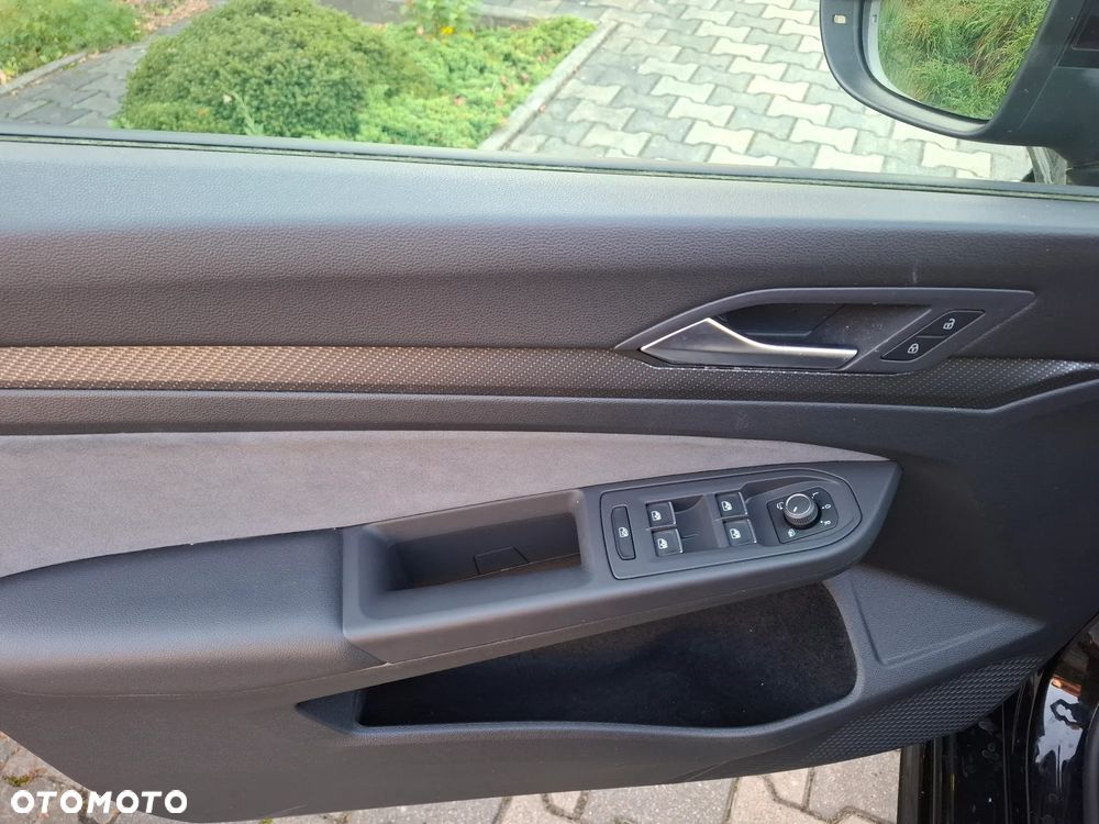 Volkswagen Golf 2024