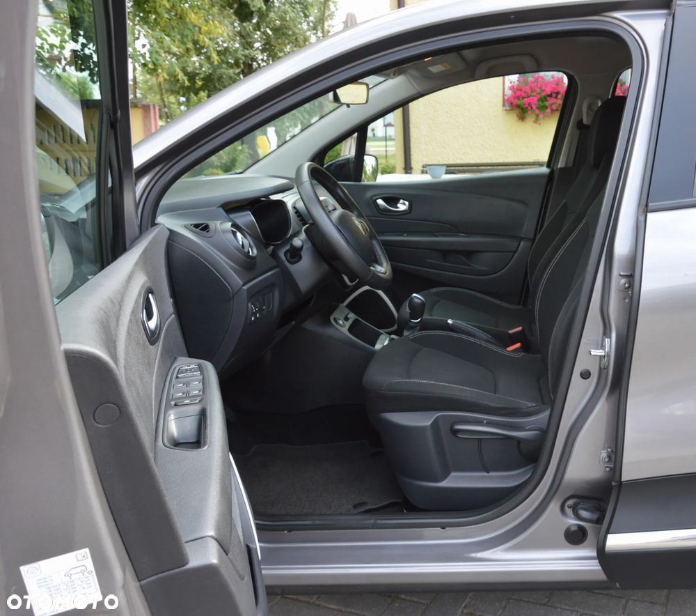 Renault Captur - 19