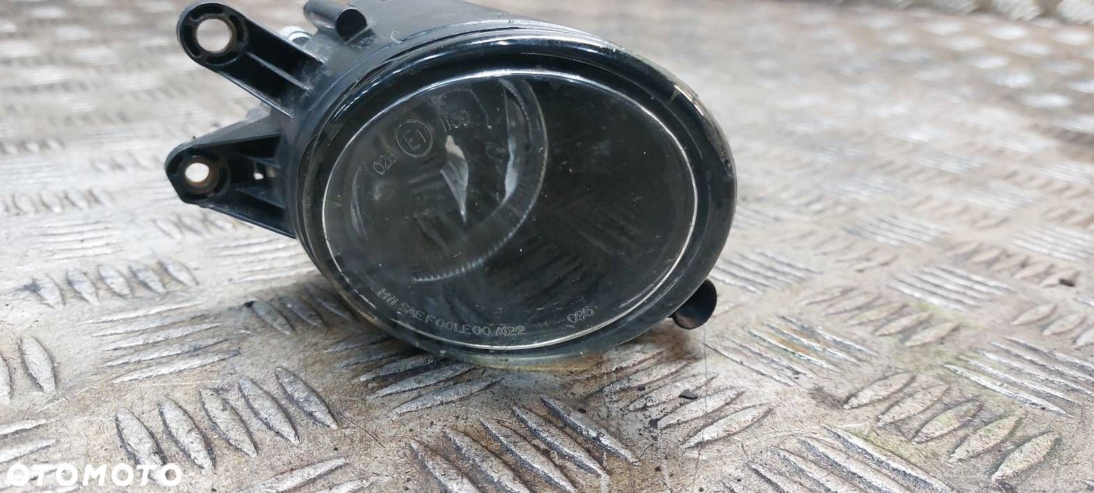 HALOGEN PRAWY AUDI A4 B6 HALOGEN ZDERZAKA - 1