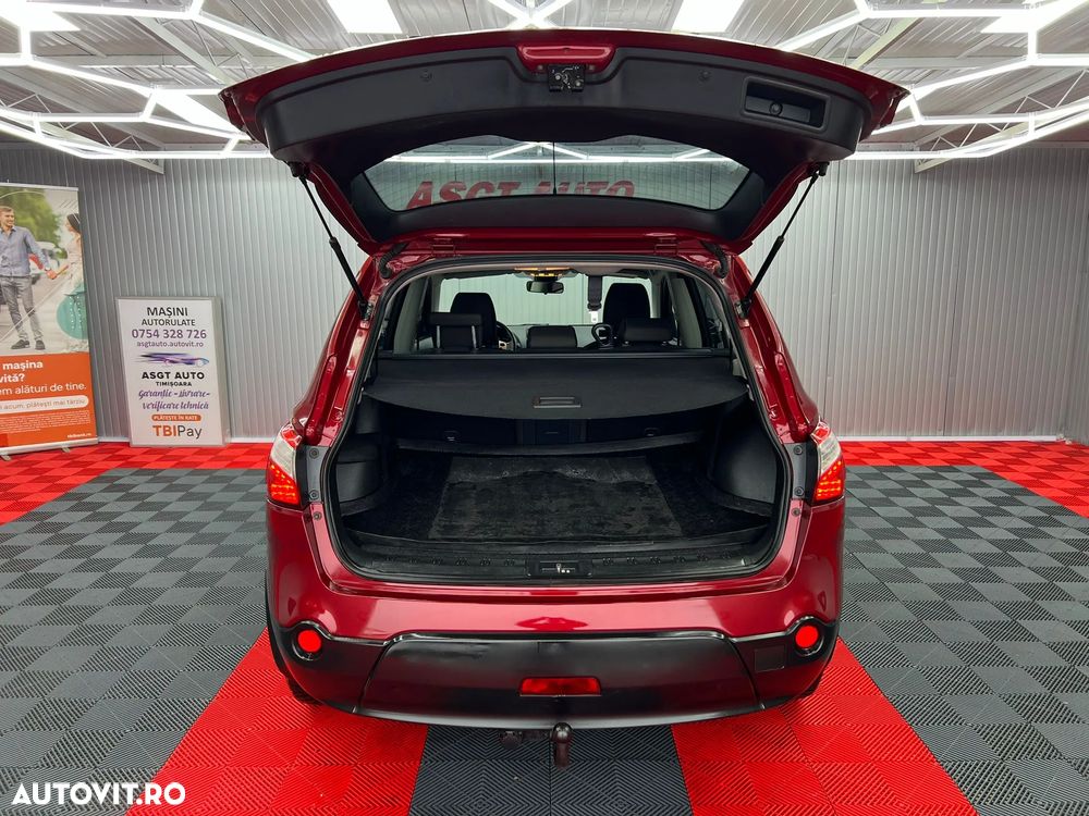 Nissan Qashqai+2 - 18