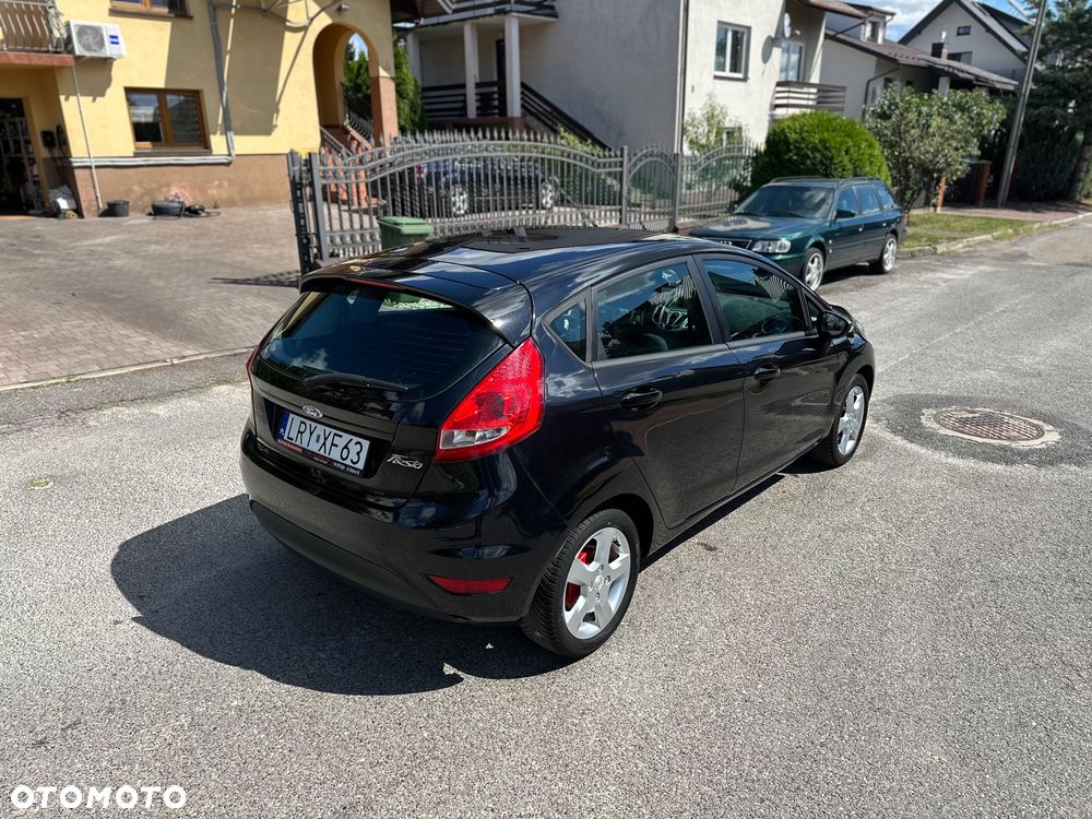 Ford Fiesta 1.25 Champions Edition - 10