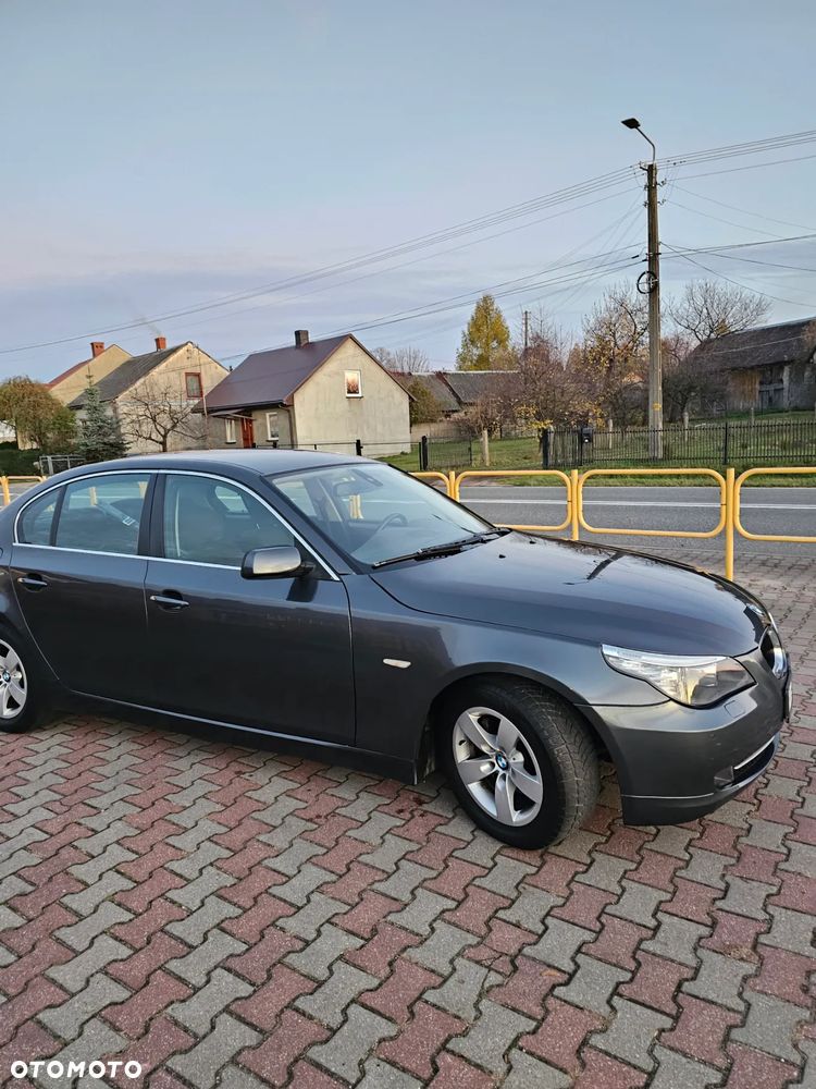 BMW Seria 5 520d Touring - 6