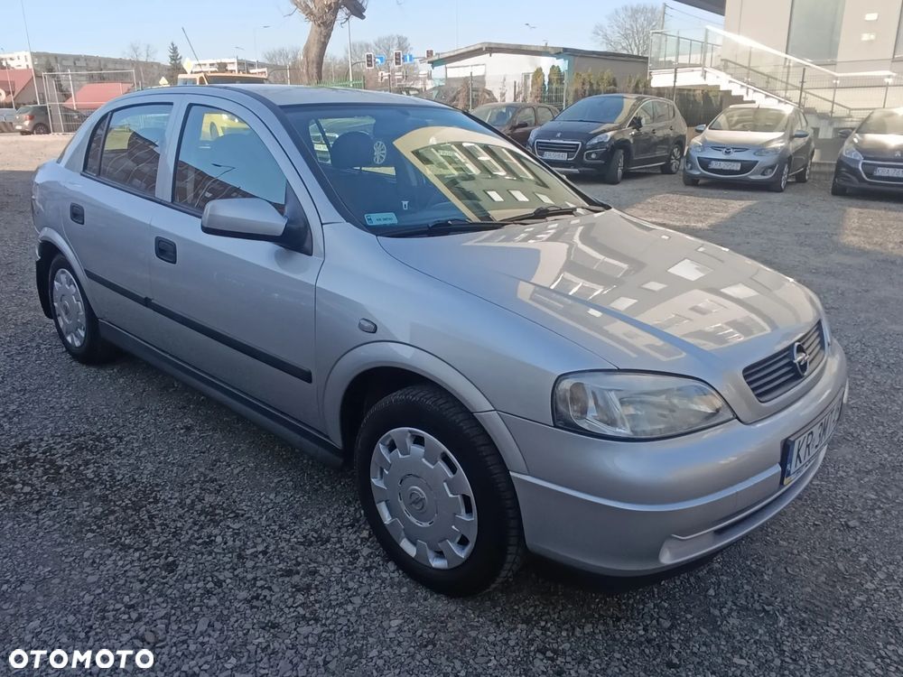 Opel Astra - 2