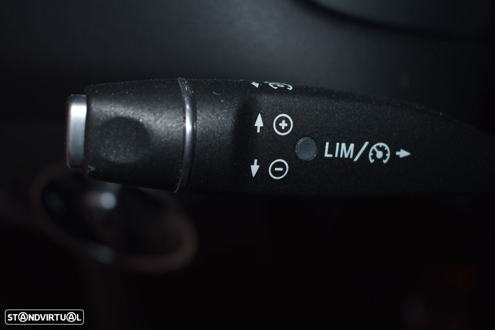 Mercedes-Benz CLA 180 - 42