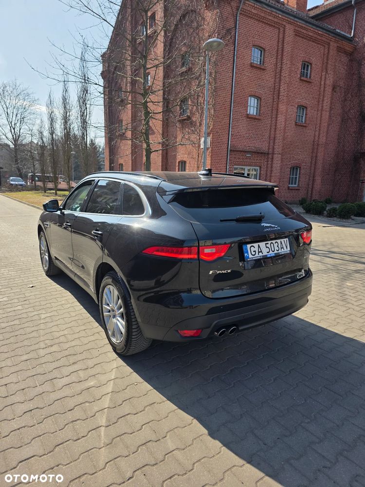 Jaguar F-Pace 2.0 i4D AWD Prestige - 3