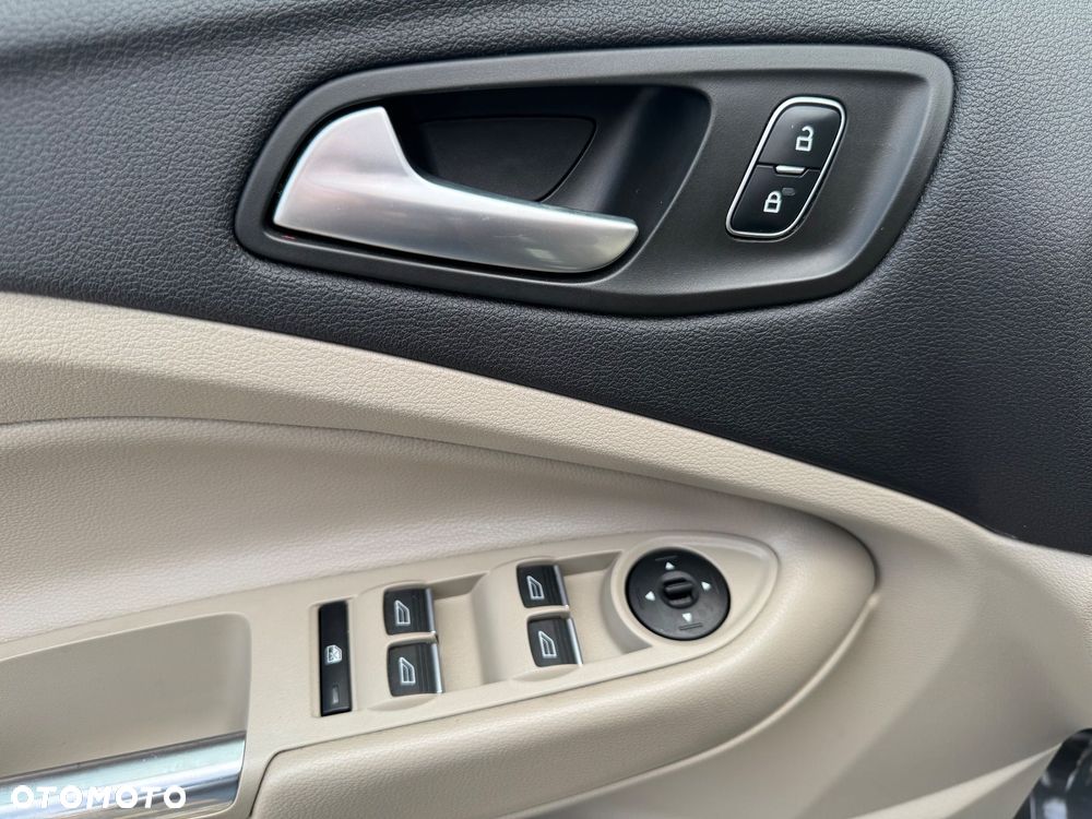 Ford Escape - 12