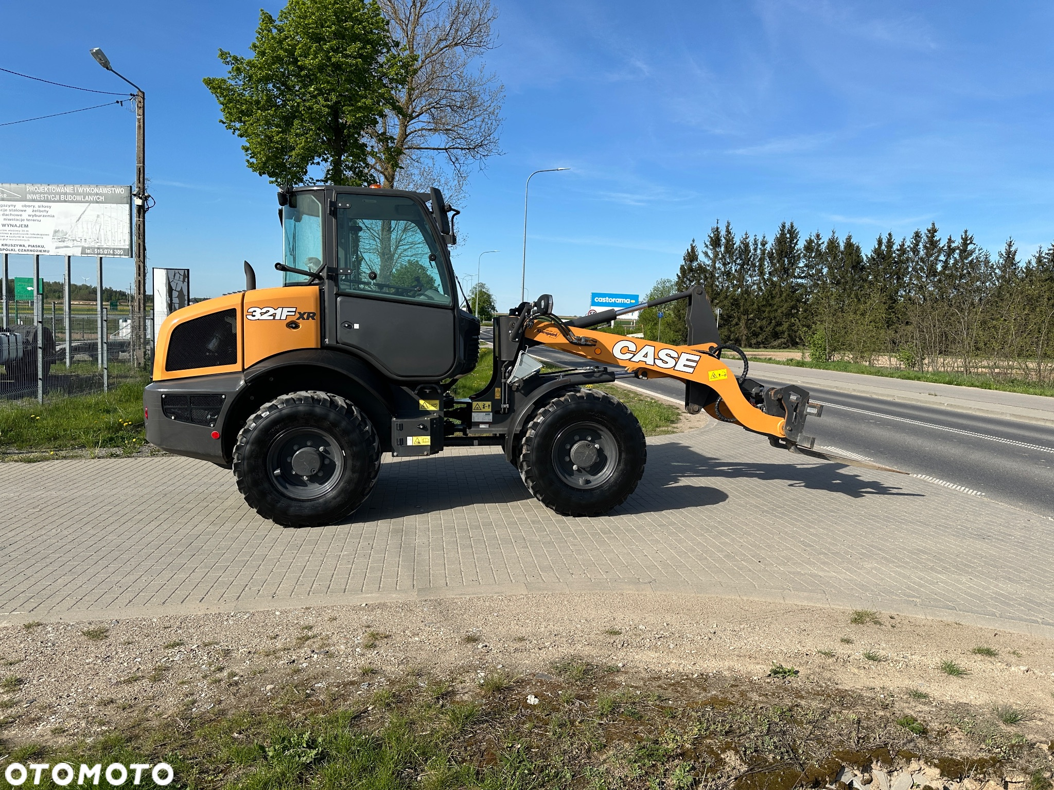 Case 321F XR 4x4 jak NOWA - 2