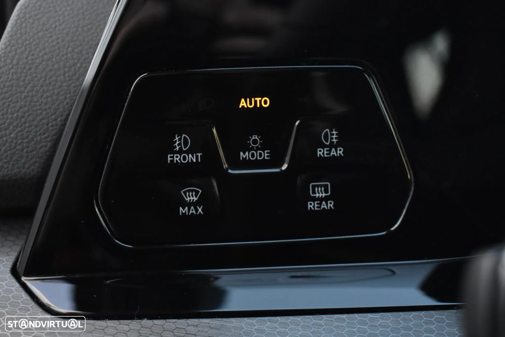 VW Golf 1.4 TSI GTE+ DSG - 23