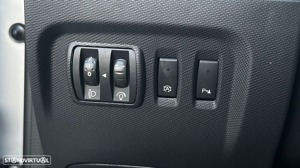 Renault Captur 1.5 dCi Exclusive - 19