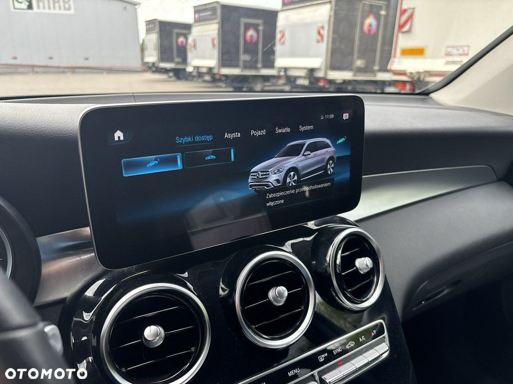 Mercedes-Benz GLC 200 d 4-Matic - 23