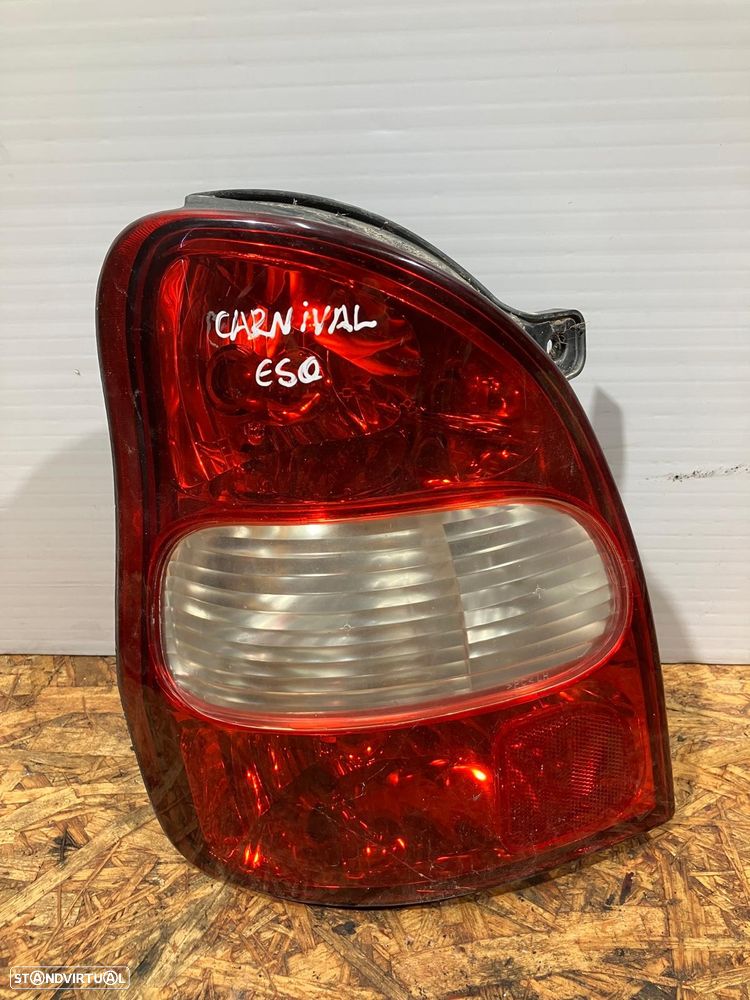 Farolim traseiro esquerdo Kia Carnival de 2001 - 1