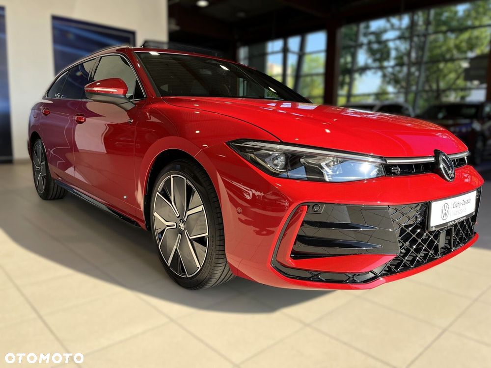 Volkswagen Passat Variant 2.0 TDI SCR R-Line Plus DSG - 39