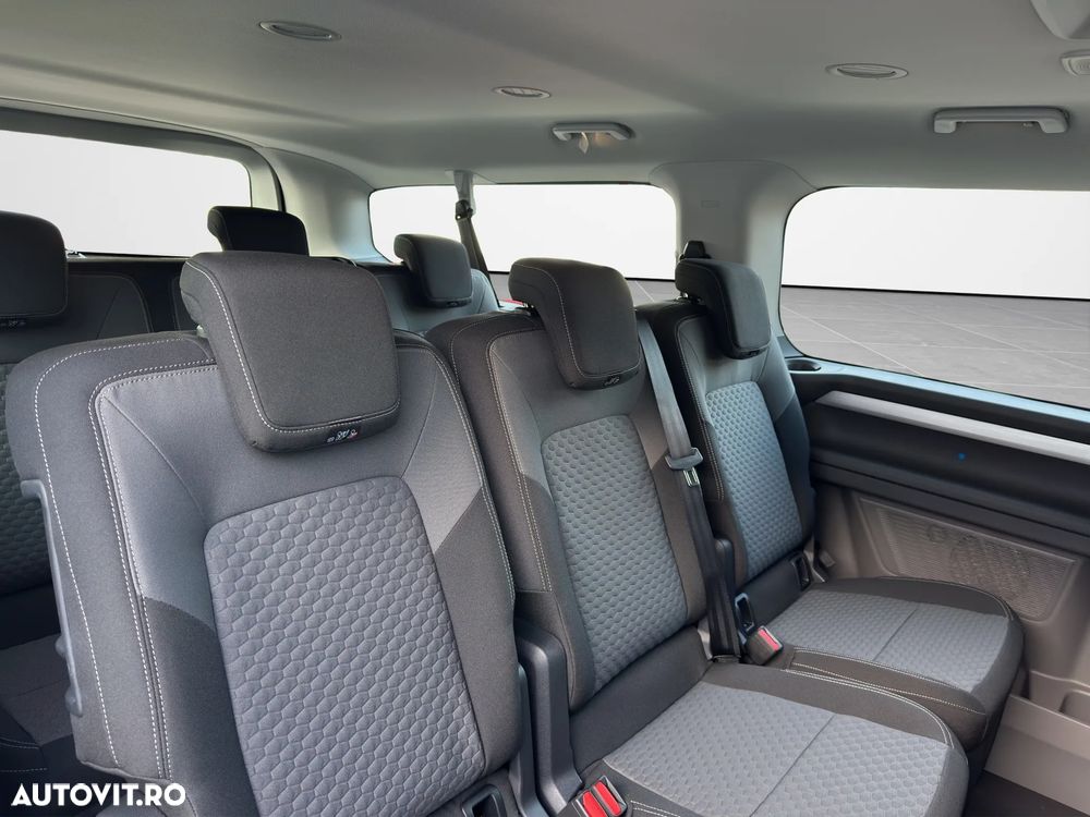 Volkswagen Caravelle - 13