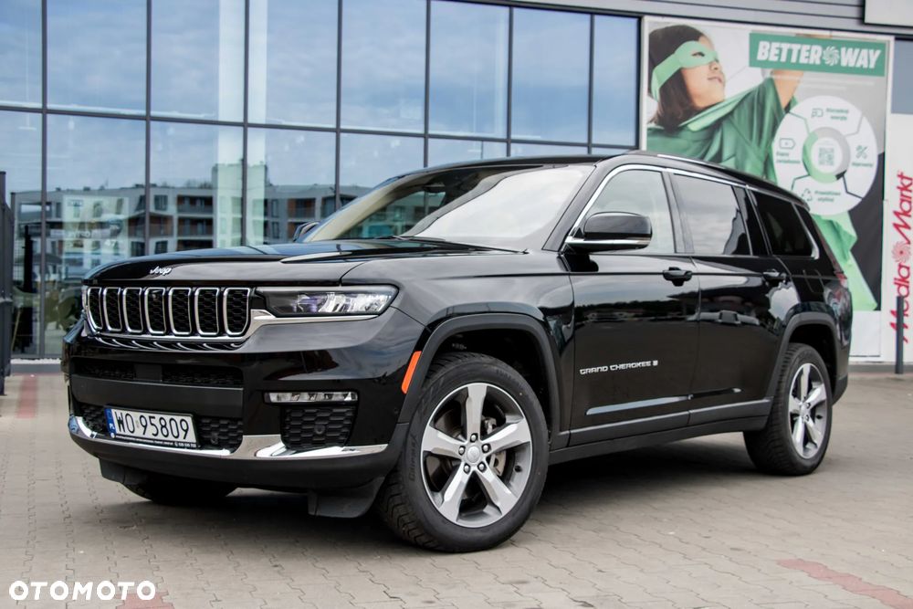 Jeep Grand Cherokee - 35