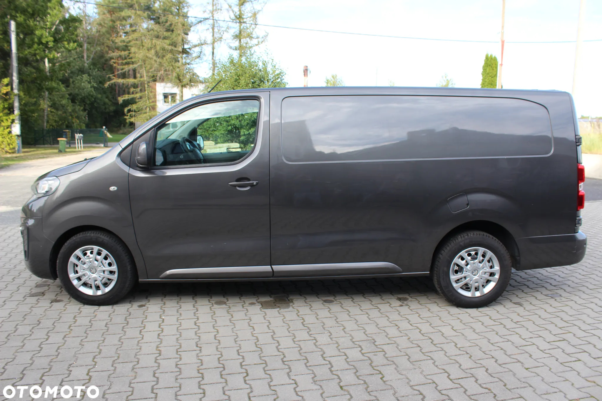 Peugeot Expert - 8