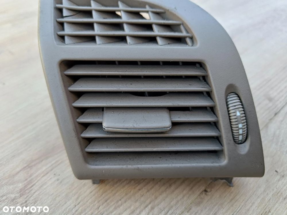 MERCEDES W211 KRATKA NAWIEWU LEWA PRAWA BEŻOWA BANAN - 9