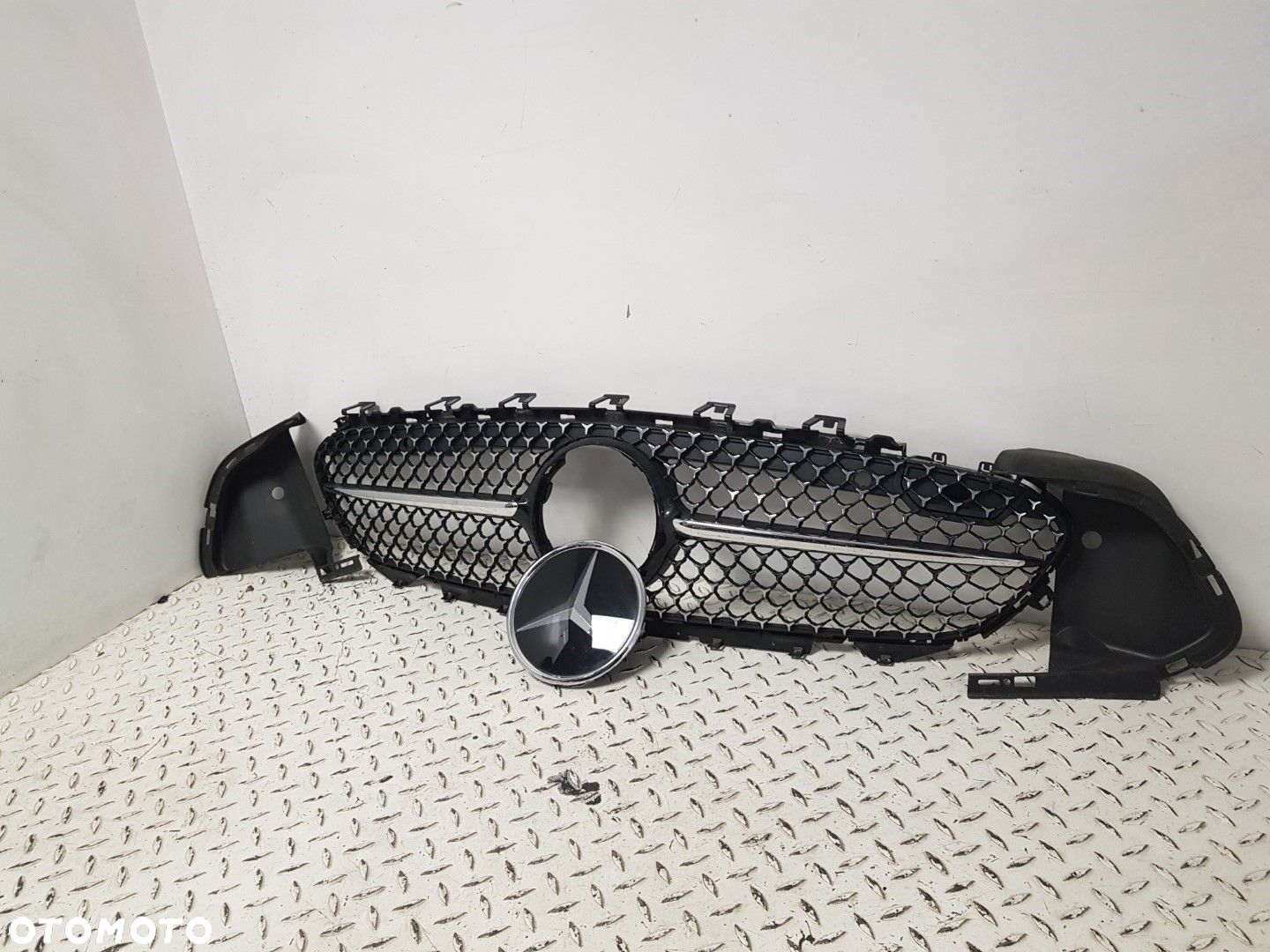 KOMPLET ORYGINALNY GRILL ZNACZEK KIEROWNICE POWIETRZA MERCEDES CLS AMG LIFT A257 C257 A2578881700 - 3