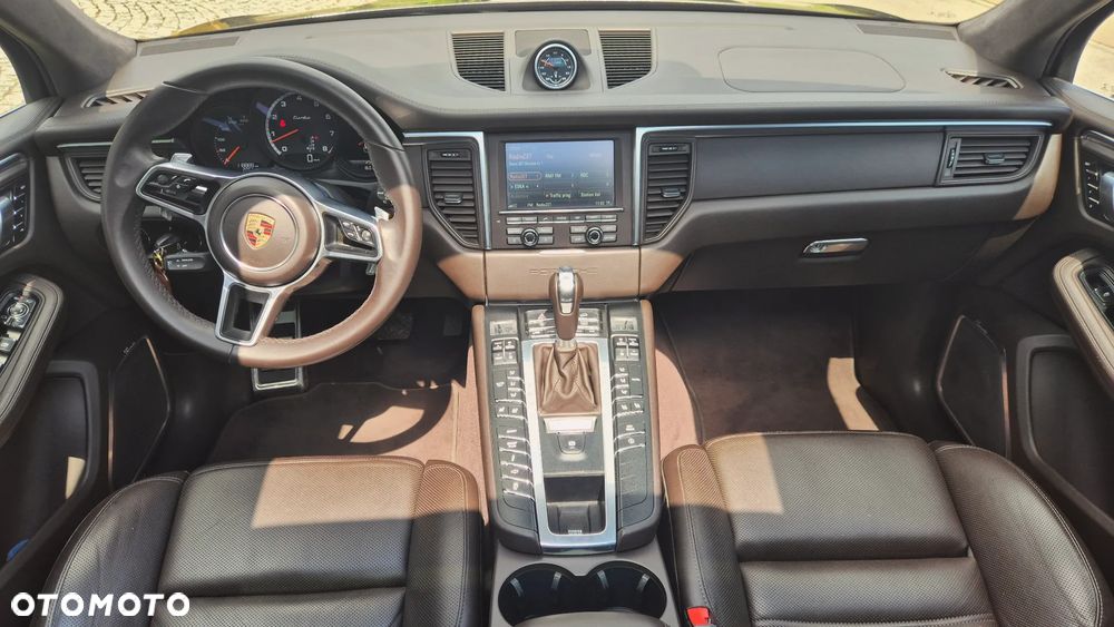Porsche Macan Turbo PDK - 9