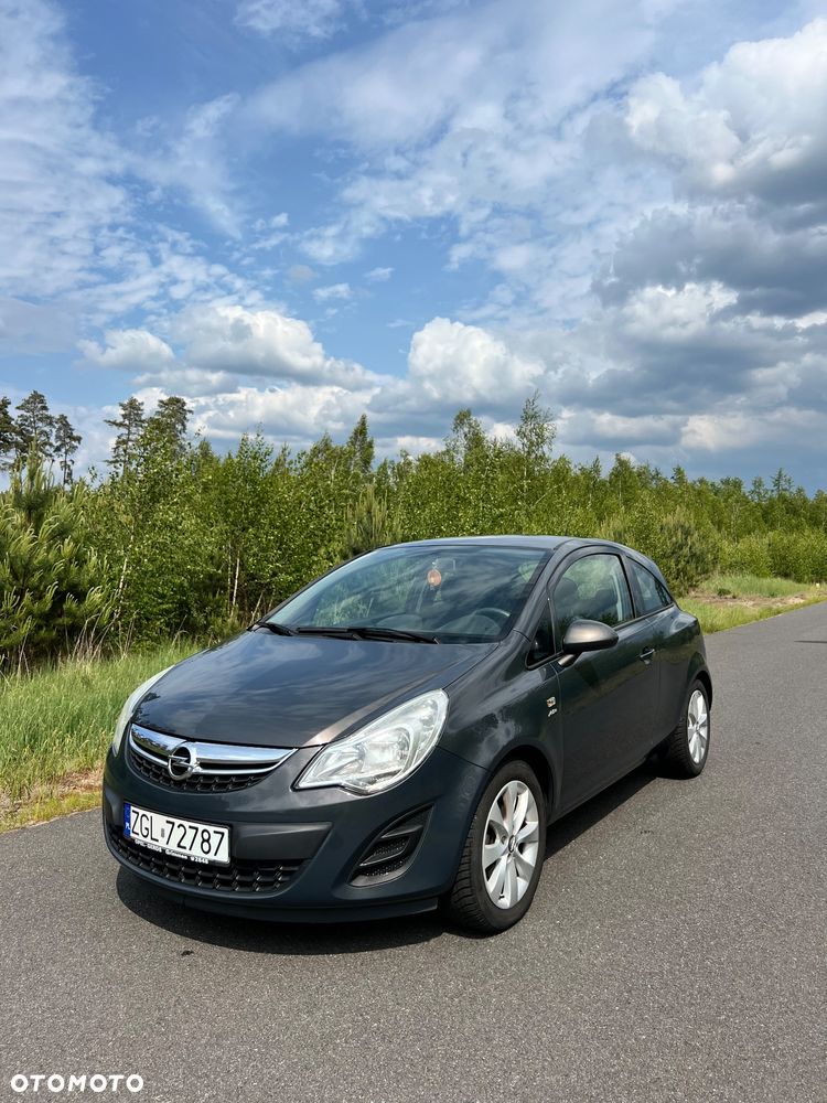 Opel Corsa 1.2 16V Edition / Active - 1