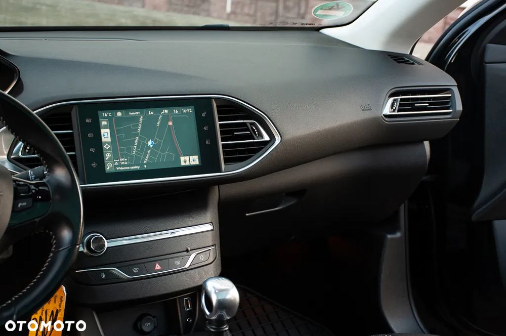 Peugeot 308 1.2 PureTech GPF Active Pack S&S - 31