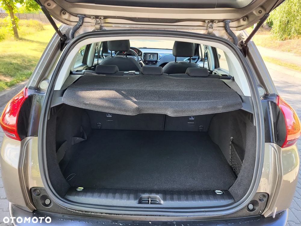 Peugeot 2008 82 e-VTI ETG5 Active - 17