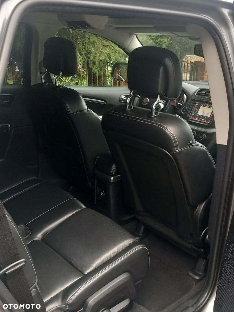 Fiat Freemont 2.0 Multijet 16V DPF Automatik Allrad Black Code - 16