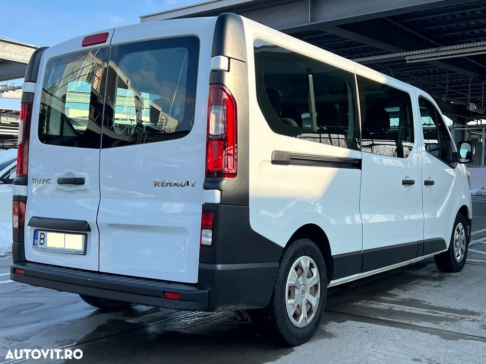 Renault Trafic 2.0 Blue dCi 110 S&S L2 8+1 Life - 6