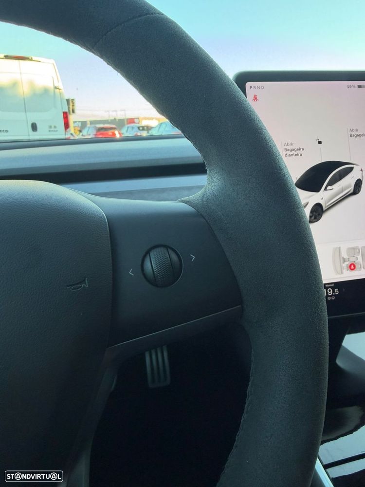 Tesla Model 3 Performance Dual Motor AWD - 31