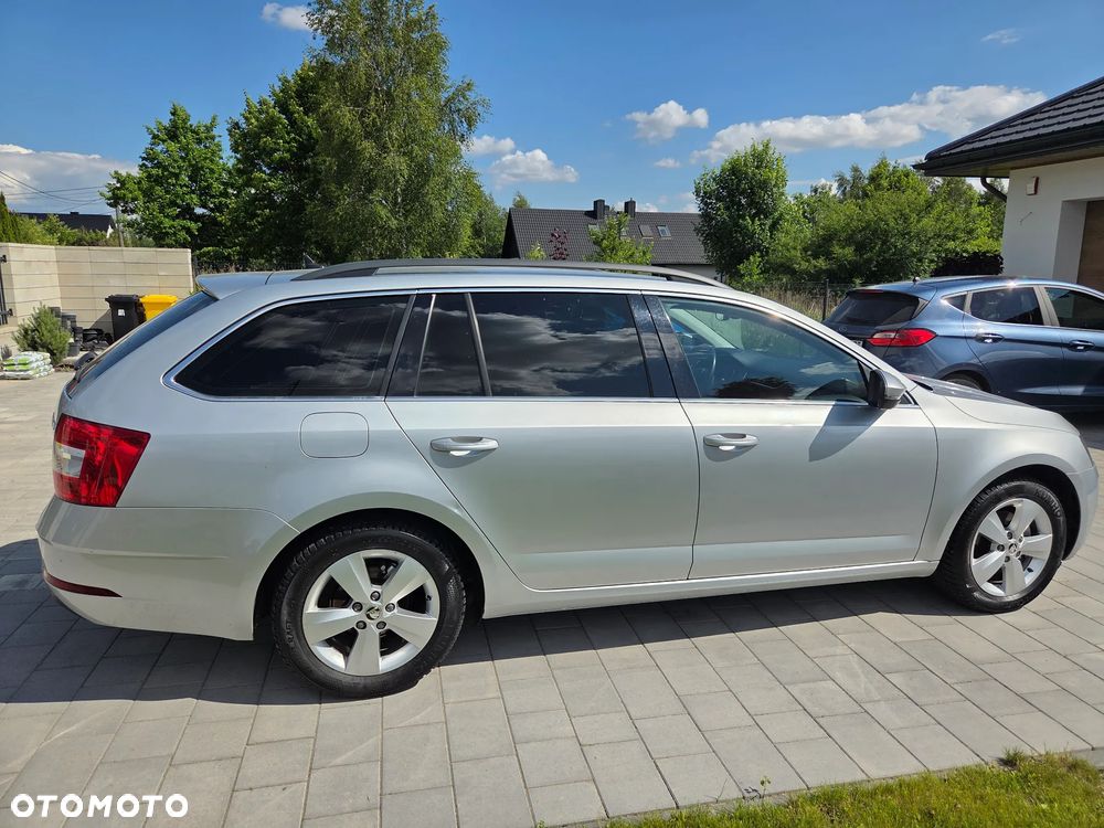 Skoda Octavia 2.0 TDI Ambition DSG - 4