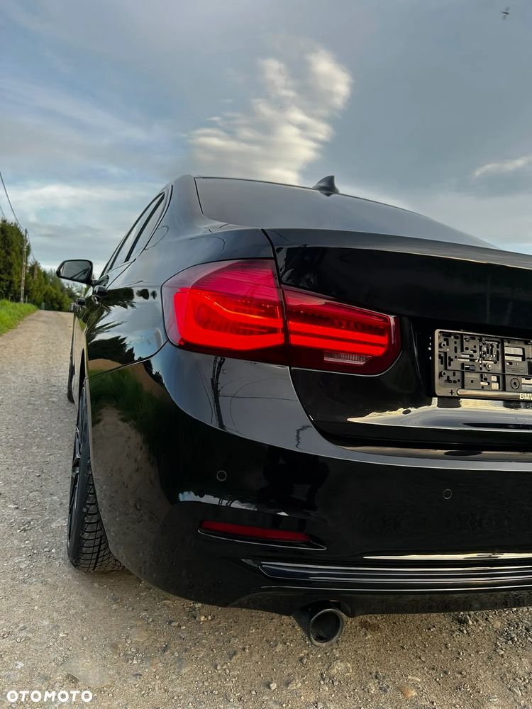 BMW Seria 3 318d Edition Luxury Line Purity - 13